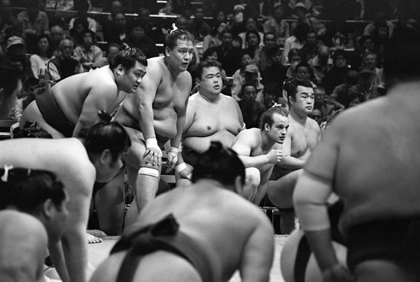 1 Makushita rikishi await their chance